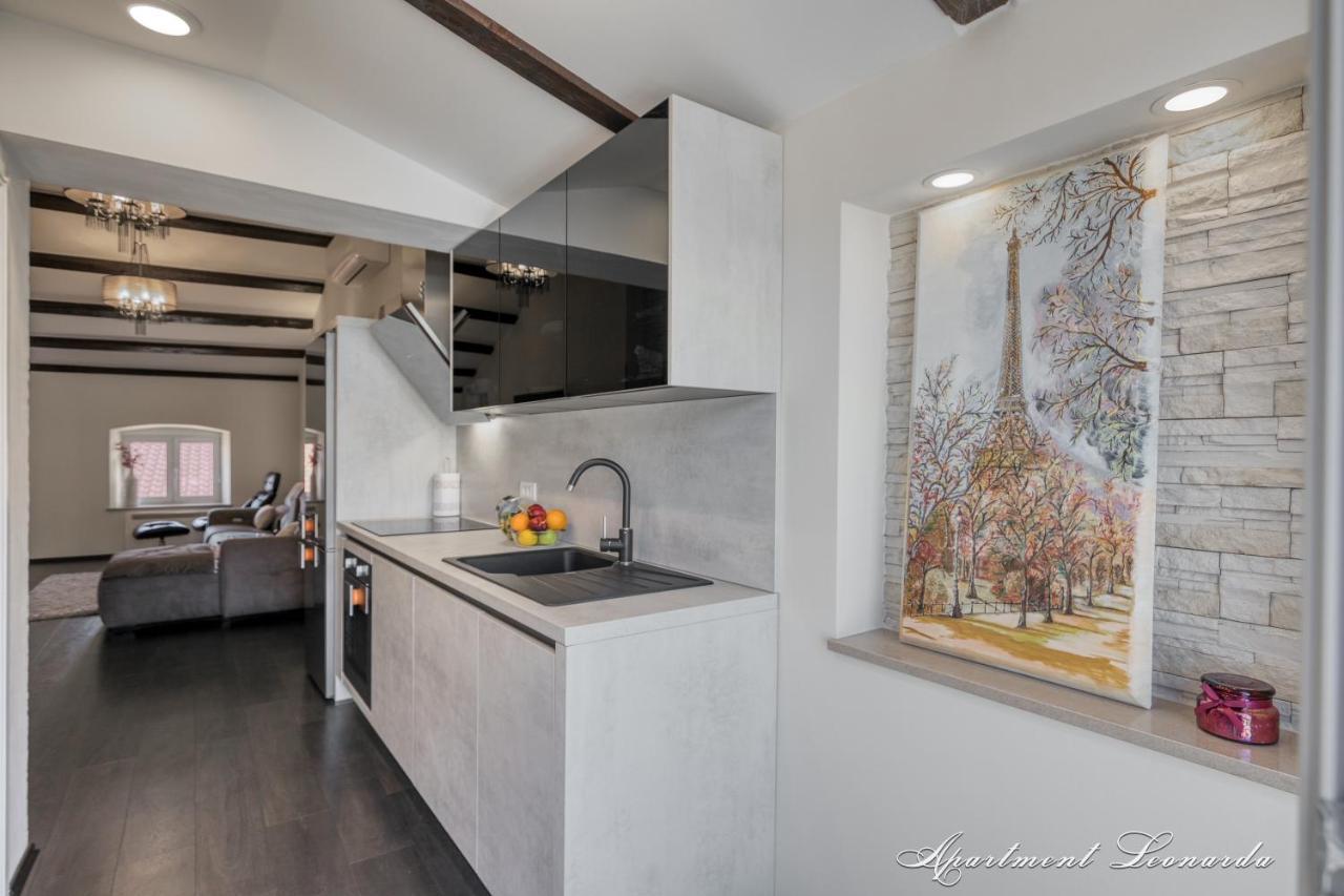 Penthouse Leonarda With Private Parking Apartment Pula Exterior foto